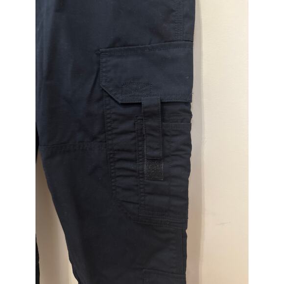 5 11 Tactical EMS Pants Size 8 Women's Dark Navy Straight Cargo Relaxed Fit - Picture 3 of 8